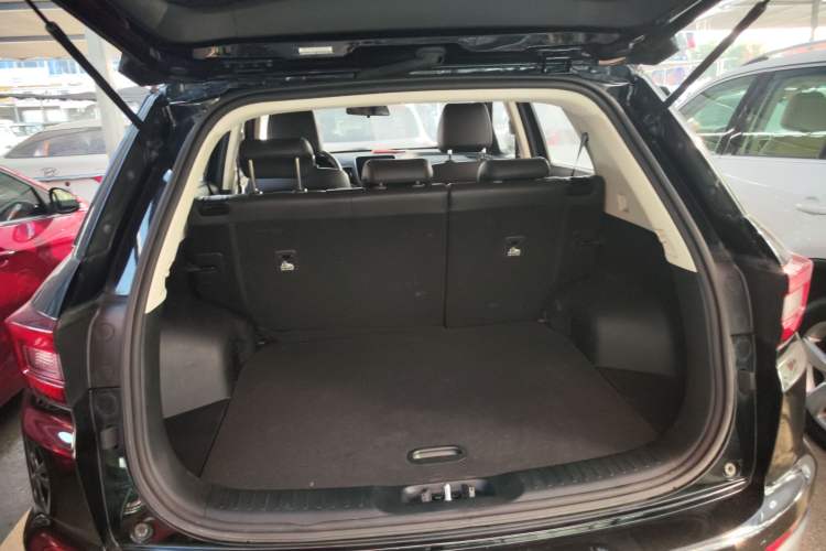 Used CHANGAN CS55 2017 1.5T Automatic Colorful Edition Trunk