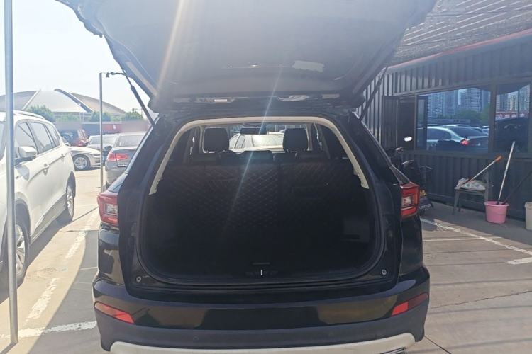 Used CHANGAN CS55 2017 1.5T Manual Colorful Edition Trunk