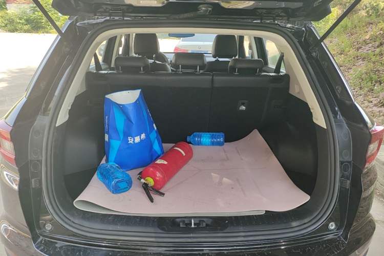 Used CHANGAN CS55 2017 1.5T Manual Colorful Edition Trunk