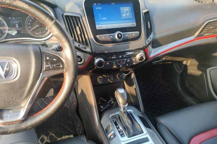 Used CHANGAN CS55 2017 1.5T Automatic Colorful Edition Audio And AC Panel