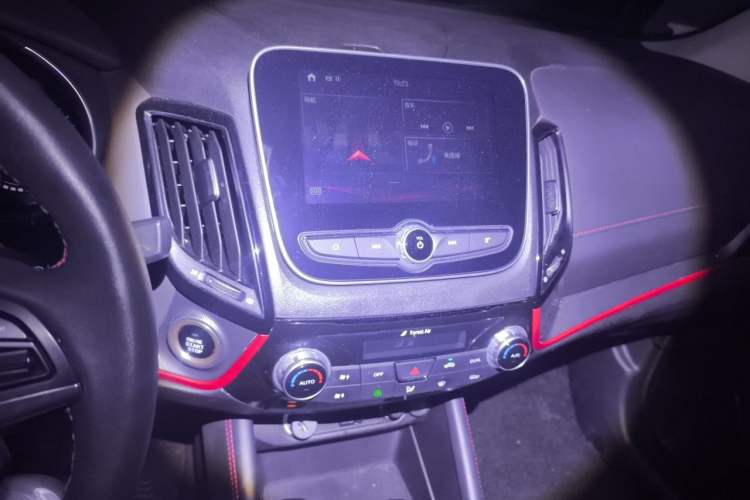 Used CHANGAN CS55 2017 1.5T Automatic Showoff Model Audio And AC Panel