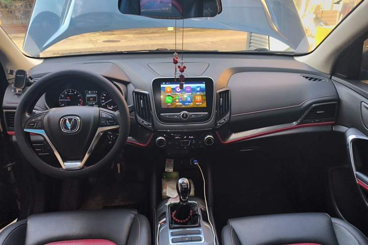 Used CHANGAN CS55 2017 1.5T Manual Colorful Edition Center Console