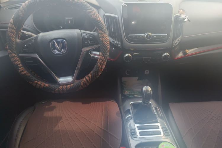 Used CHANGAN CS55 2017 1.5T Manual Colorful Edition Center Console