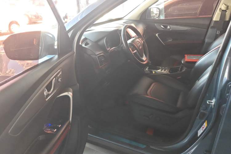 Used CHANGAN CS55 2017 1.5T Automatic Showoff Model Driver Seat