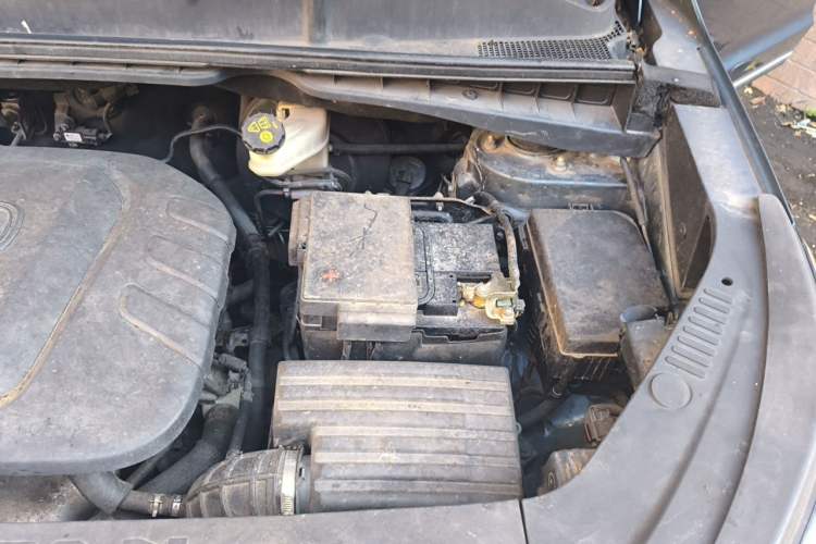 Used CHANGAN CS55 2017 1.5T Manual Colorful Edition Engine Bay Left