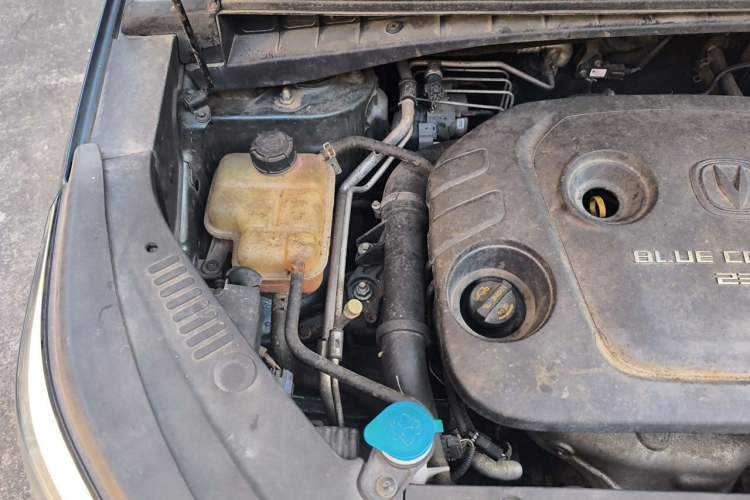 Used CHANGAN CS55 2017 1.5T Manual Colorful Edition Engine Bay Right
