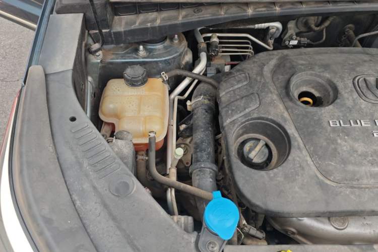 Used CHANGAN CS55 2017 1.5T Automatic Colorful Edition Engine Bay Right