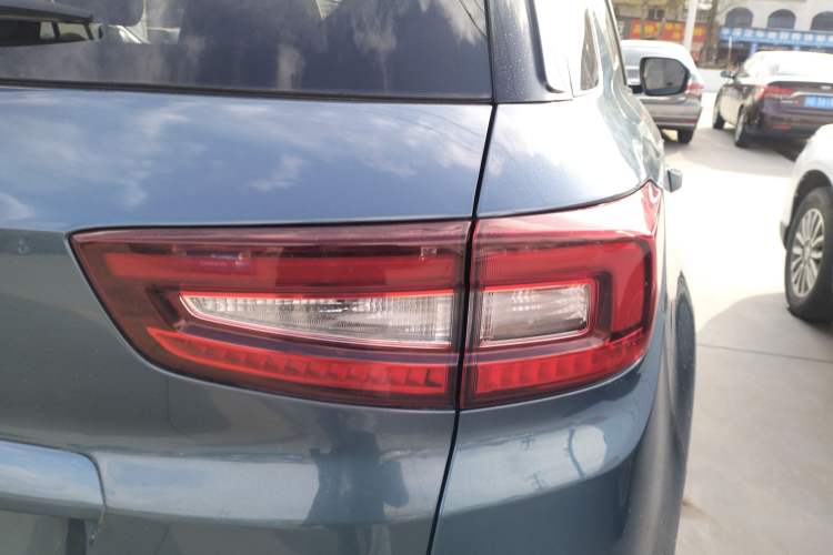 Used CHANGAN CS55 2017 1.5T Manual Colorful Edition Exterior 3