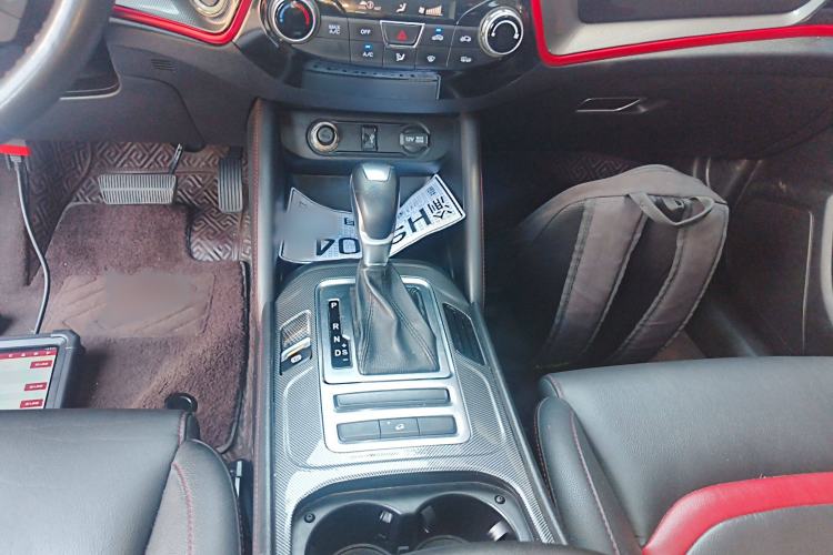 Used CHANGAN CS55 2017 1.5T Automatic Colorful Edition Gear Lever