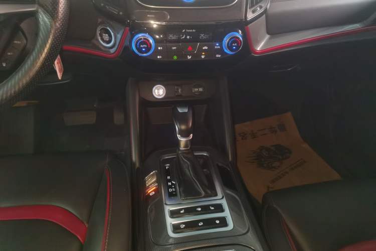 Used CHANGAN CS55 2017 1.5T Automatic Showoff Model Gear Lever