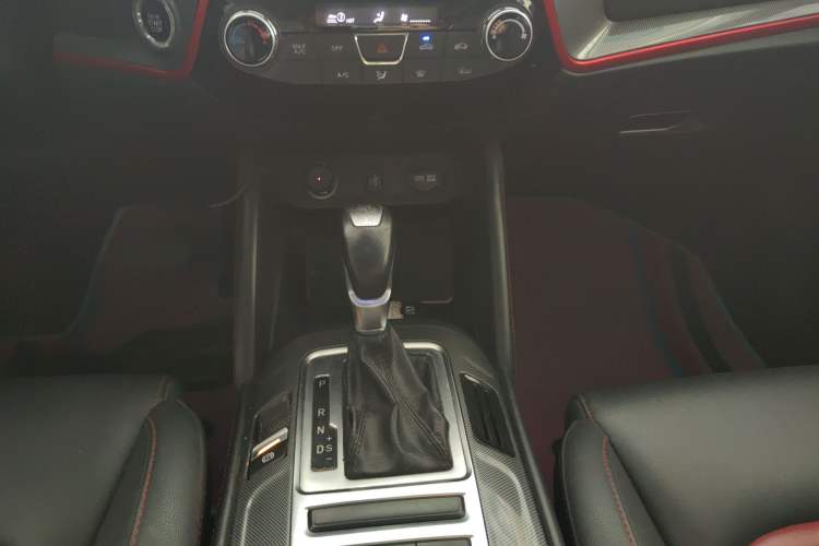 Used CHANGAN CS55 2017 1.5T Automatic Xuan Dong Model Gear Lever