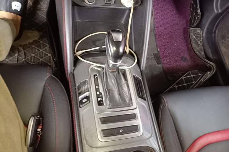 Used CHANGAN CS55 2017 1.5T Automatic Colorful Edition Gear Lever