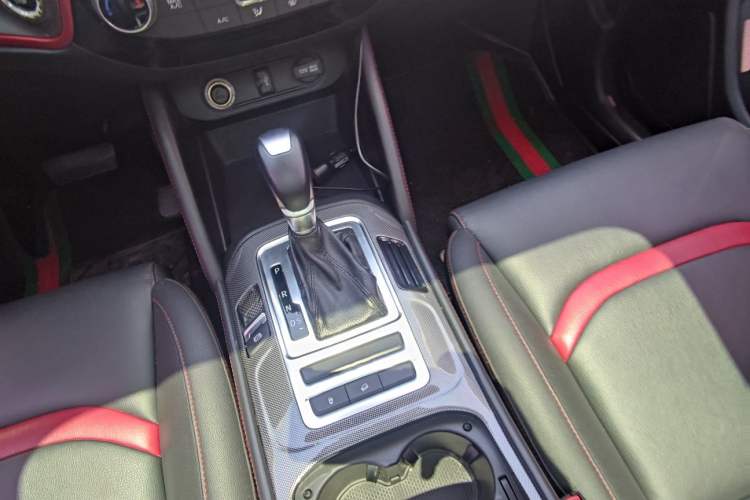 Used CHANGAN CS55 2017 1.5T Automatic Xuan Dong Model Interior 4