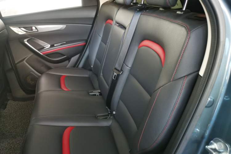 Used CHANGAN CS55 2017 1.5T Automatic Xuan Dong Model Interior 4