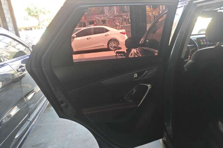 Used CHANGAN CS55 2017 1.5T Automatic Showoff Model Left Rear Door Interior