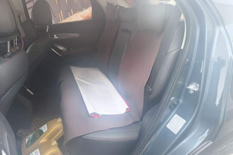 Used CHANGAN CS55 2017 1.5T Manual Colorful Edition Left Rear Seat