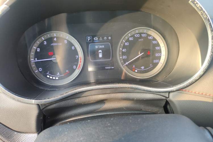 Used CHANGAN CS55 2017 1.5T Automatic Colorful Edition Odometer Close Up