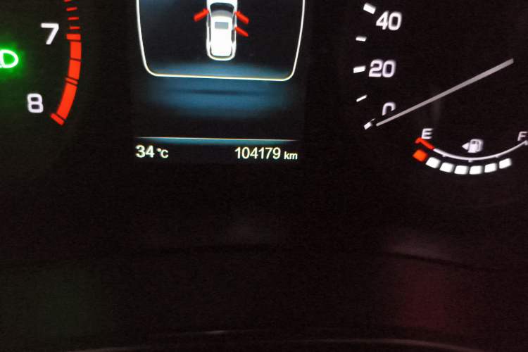 Used CHANGAN CS55 2017 1.5T Automatic Xuan Dong Model Odometer Close Up