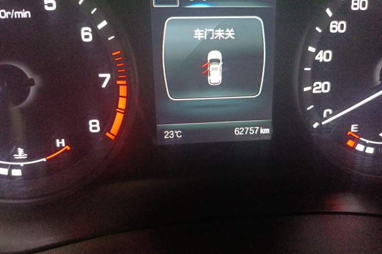 Used CHANGAN CS55 2017 1.5T Manual Colorful Edition Odometer Close Up
