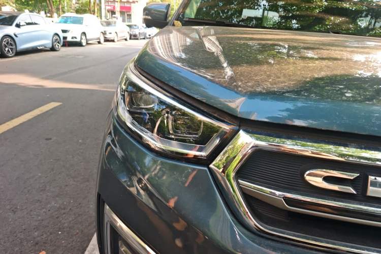 Used CHANGAN CS55 2017 1.5T Automatic Showoff Model Right Front Headlight