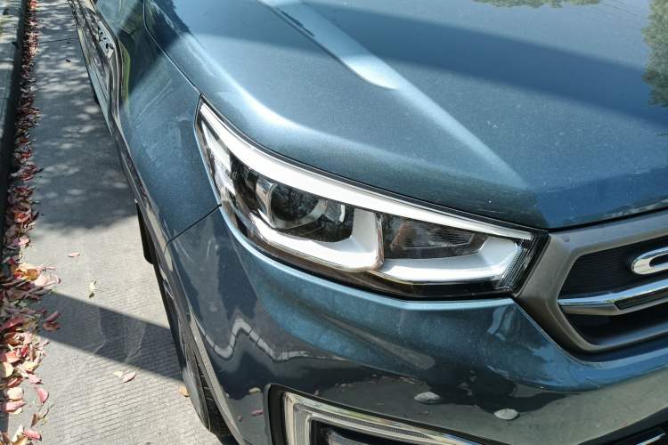 Used CHANGAN CS55 2017 1.5T Automatic Colorful Edition Right Front Headlight