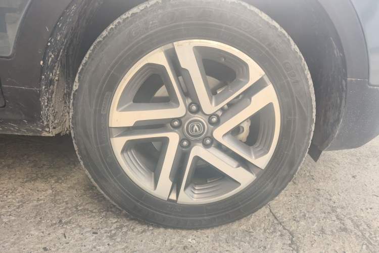 Used CHANGAN CS55 2017 1.5T Manual Colorful Edition Right Front Wheel Hub