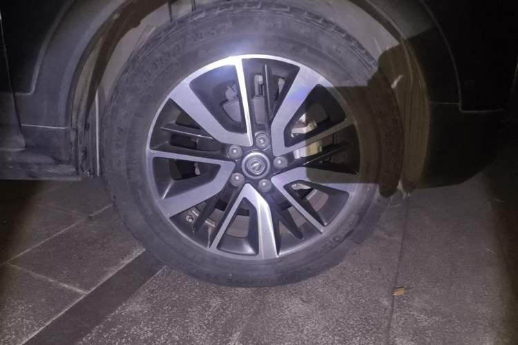Used CHANGAN CS55 2017 1.5T Automatic Showoff Model Right Front Wheel Hub