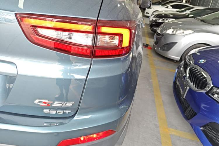 Used CHANGAN CS55 2017 1.5T Automatic Colorful Edition Right Rear Taillight