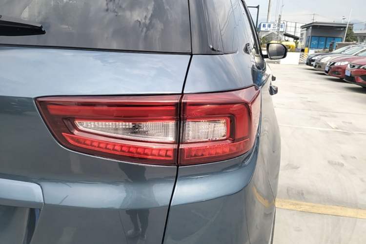 Used CHANGAN CS55 2017 1.5T Manual Colorful Edition Right Rear Taillight
