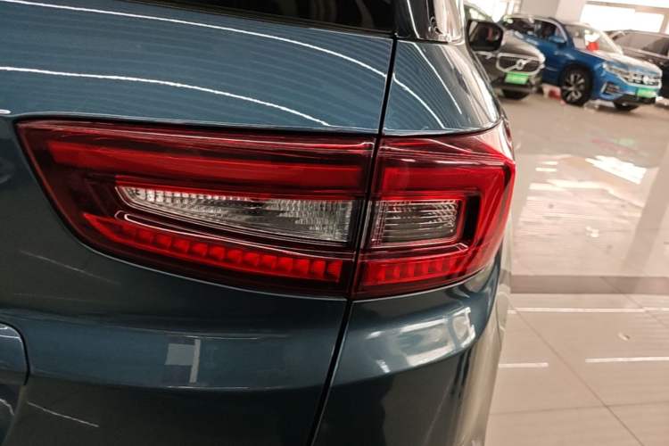 Used CHANGAN CS55 2017 1.5T Automatic Colorful Edition Right Rear Taillight