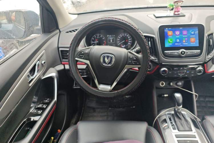 Used CHANGAN CS55 2017 1.5T Automatic Colorful Edition Steering Wheel