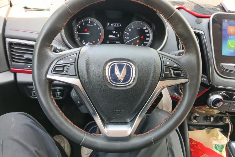 Used CHANGAN CS55 2017 1.5T Automatic Colorful Edition Steering Wheel