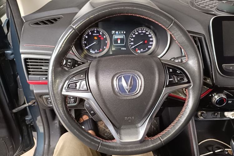 Used CHANGAN CS55 2017 1.5T Automatic Colorful Edition Steering Wheel