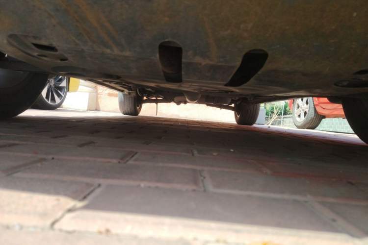Used CHANGAN CS55 2017 1.5T Manual Colorful Edition Chassis Front