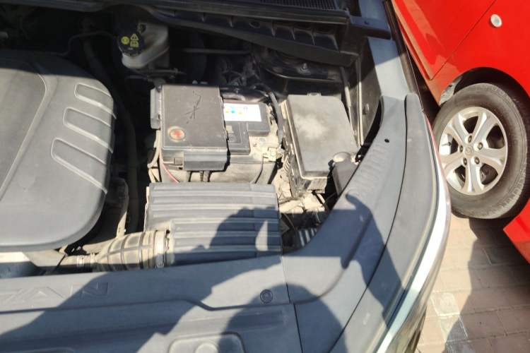Used CHANGAN CS55 2017 1.5T Manual Colorful Edition Engine Bay Left