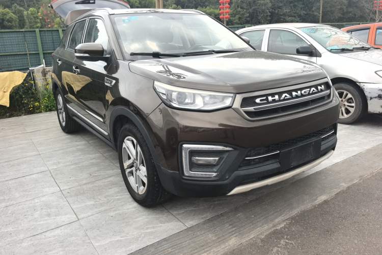 Used CHANGAN CS55 2017 1.5T Manual Colorful Edition Front Right 45 Deg