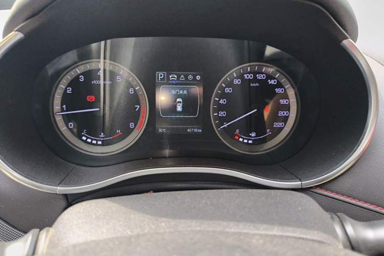 Used CHANGAN CS55 2017 1.5T Automatic Colorful Edition Odometer Close Up