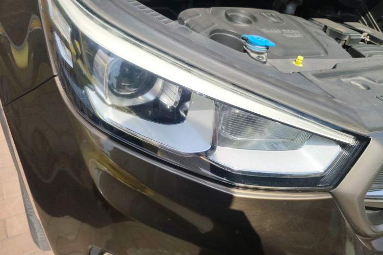 Used CHANGAN CS55 2017 1.5T Manual Colorful Edition Right Front Headlight
