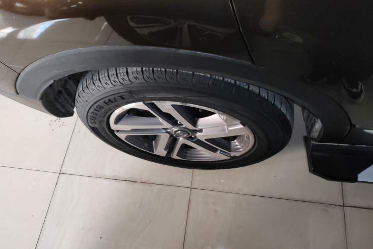 Used CHANGAN CS55 2017 1.5T Manual Colorful Edition Right Rear Wheel Hub