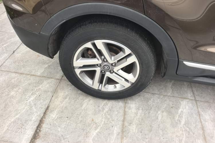 Used CHANGAN CS55 2017 1.5T Manual Colorful Edition Right Rear Wheel Hub