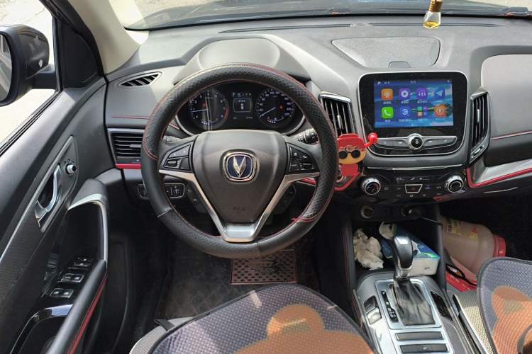 Used CHANGAN CS55 2017 1.5T Automatic Colorful Edition Steering Wheel