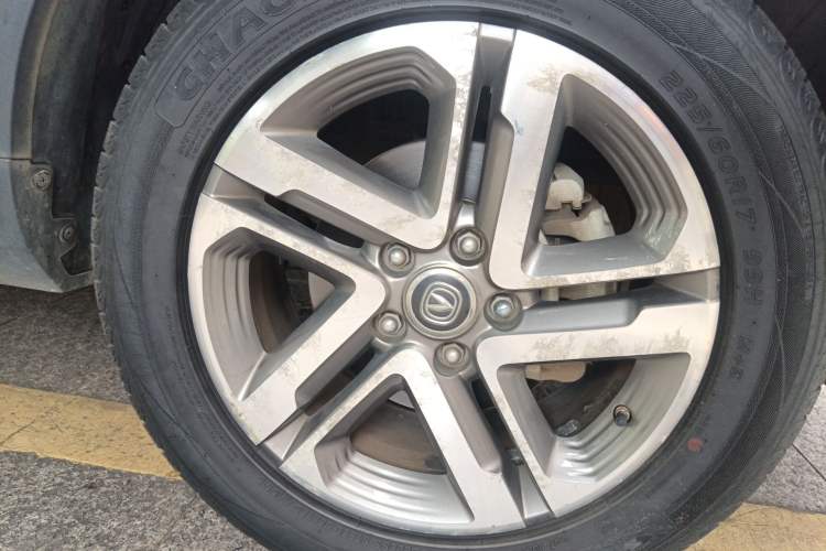Used CHANGAN CS55 2017 1.5T Automatic Colorful Edition Right Front Wheel Hub