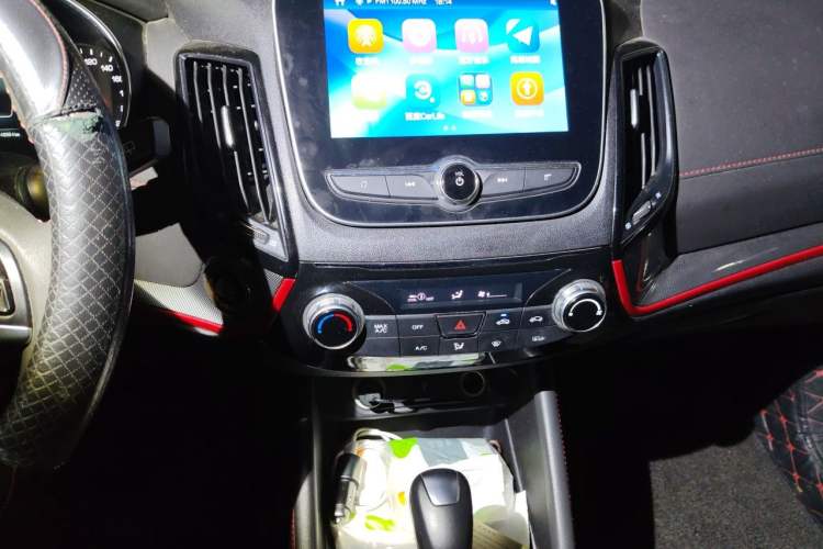 Used CHANGAN CS55 2017 1.5T Automatic Colorful Edition Audio And AC Panel