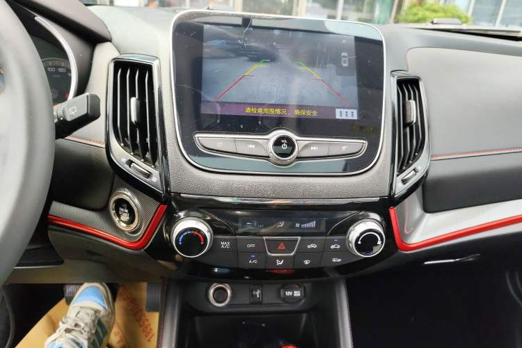 Used CHANGAN CS55 2017 1.5T Automatic Colorful Edition Audio And AC Panel