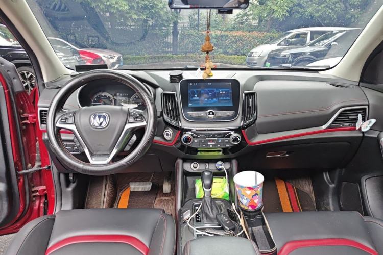 Used CHANGAN CS55 2017 1.5T Automatic Xuan Dong Model Center Console