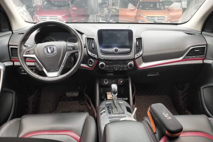 Used CHANGAN CS55 2017 1.5T Automatic Colorful Edition Center Console