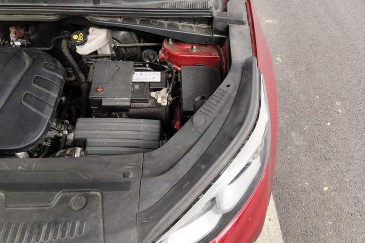 Used CHANGAN CS55 2017 1.5T Manual Colorful Edition Engine Bay Left