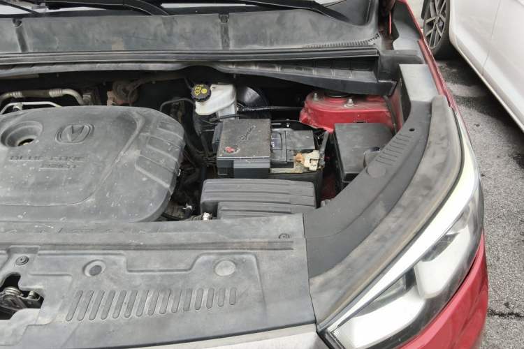 Used CHANGAN CS55 2017 1.5T Manual Colorful Edition Engine Bay Left
