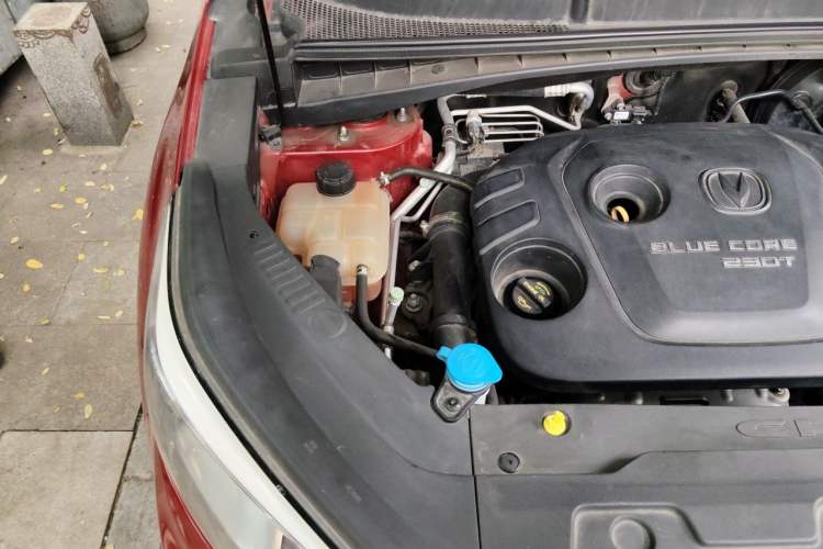 Used CHANGAN CS55 2017 1.5T Manual Colorful Edition Engine Bay Right