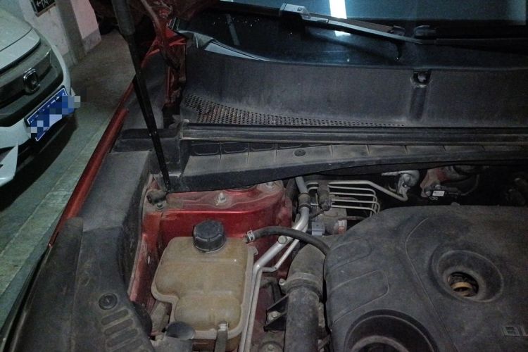 Used CHANGAN CS55 2017 1.5T Automatic Colorful Edition Engine Bay Right